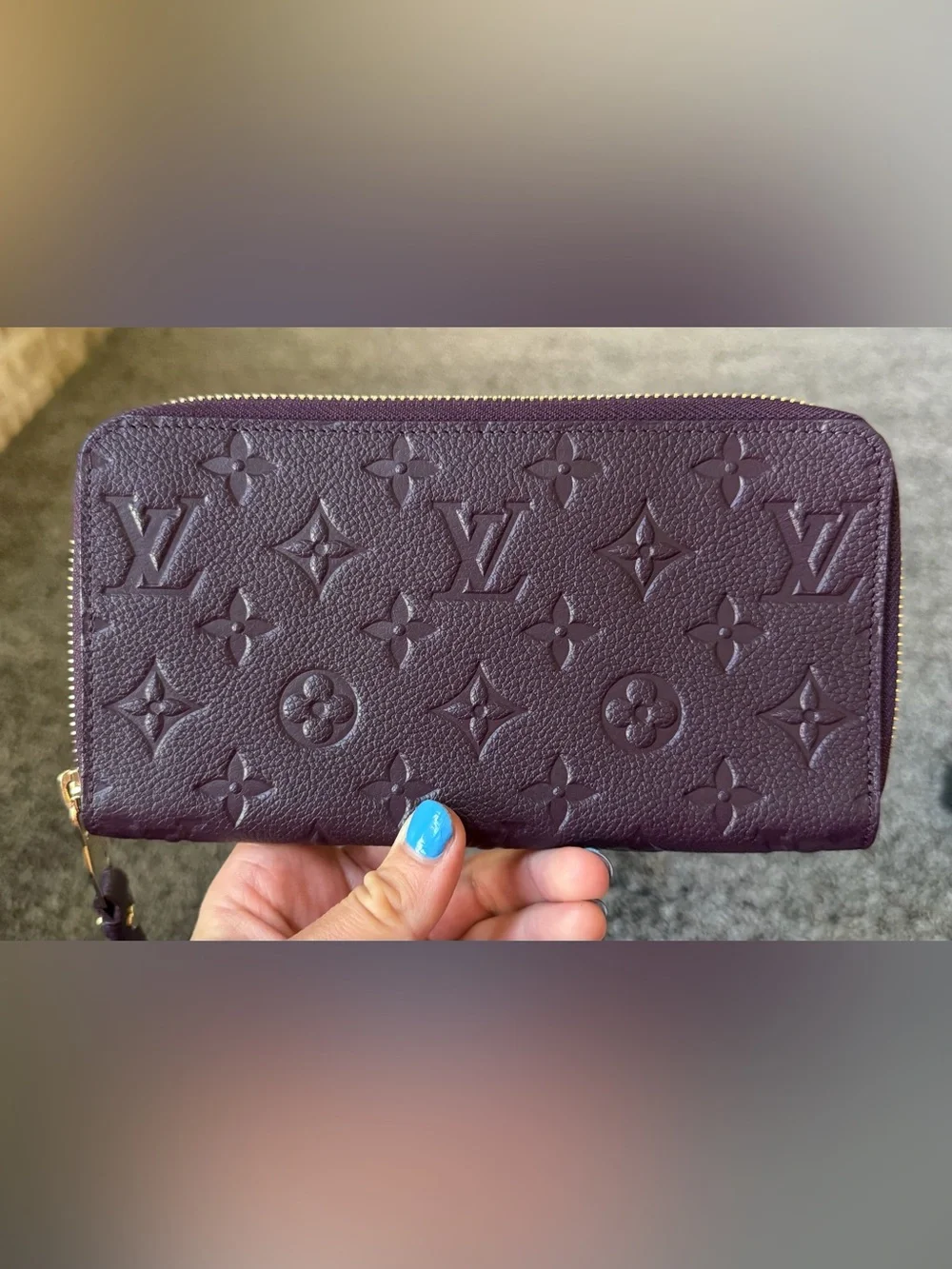 Louis Vuitton large zippy Wallet in Monogram Empreinte leather